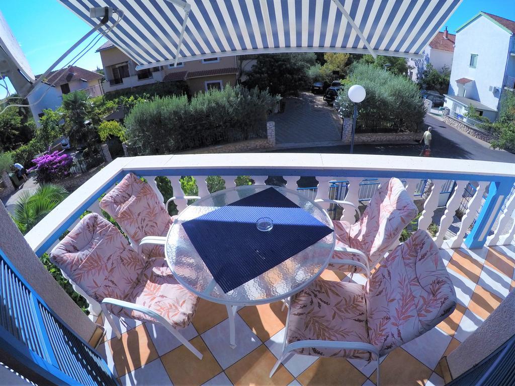 Blue City Apartment'S Repic Biograd Na Moru Exteriör bild