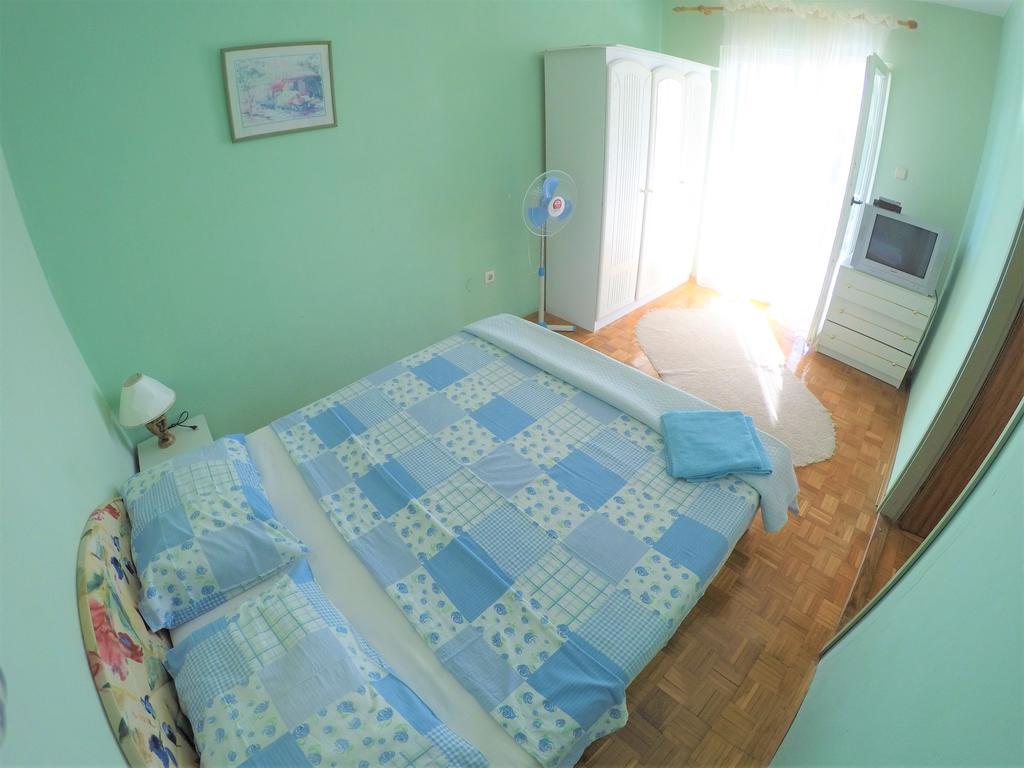 Blue City Apartment'S Repic Biograd Na Moru Exteriör bild