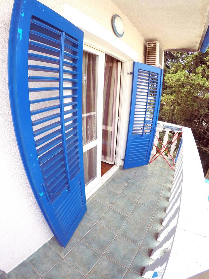 Blue City Apartment'S Repic Biograd Na Moru Exteriör bild