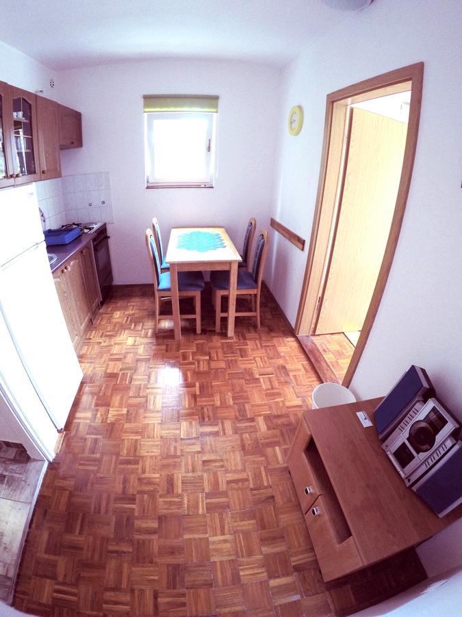Blue City Apartment'S Repic Biograd Na Moru Exteriör bild