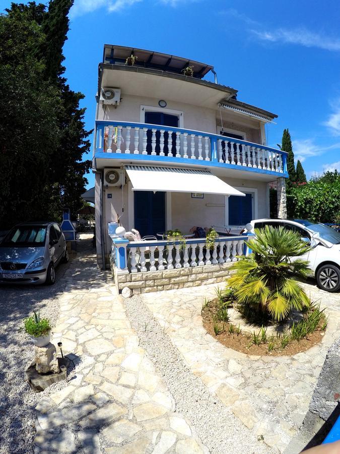 Blue City Apartment'S Repic Biograd Na Moru Exteriör bild