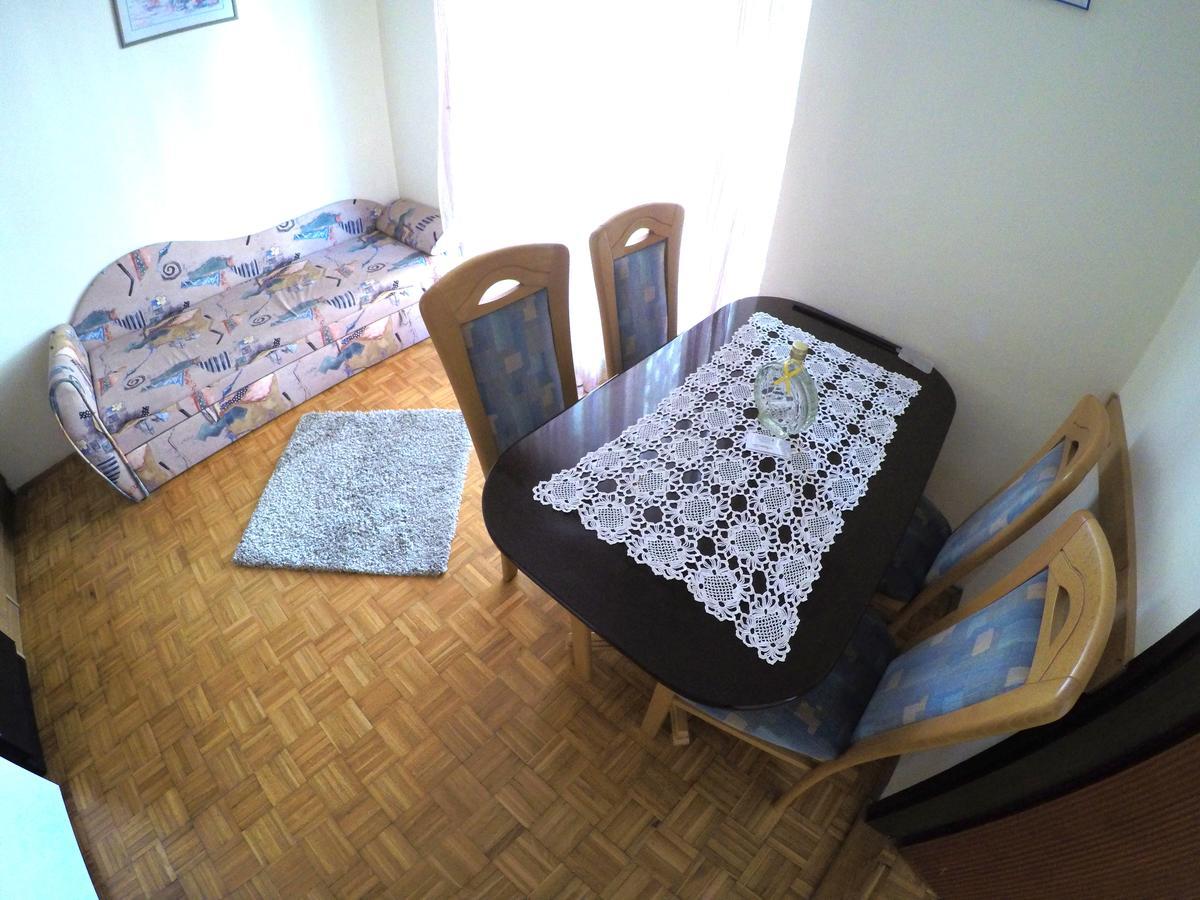 Blue City Apartment'S Repic Biograd Na Moru Exteriör bild