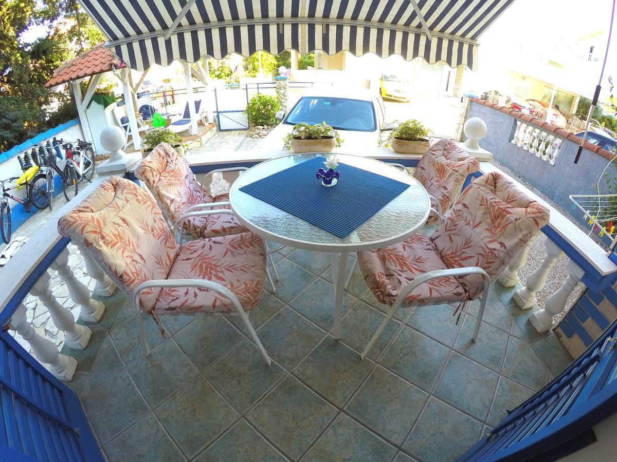 Blue City Apartment'S Repic Biograd Na Moru Exteriör bild